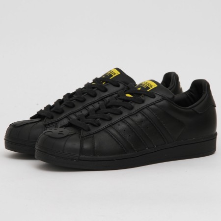 adidas superstar total black